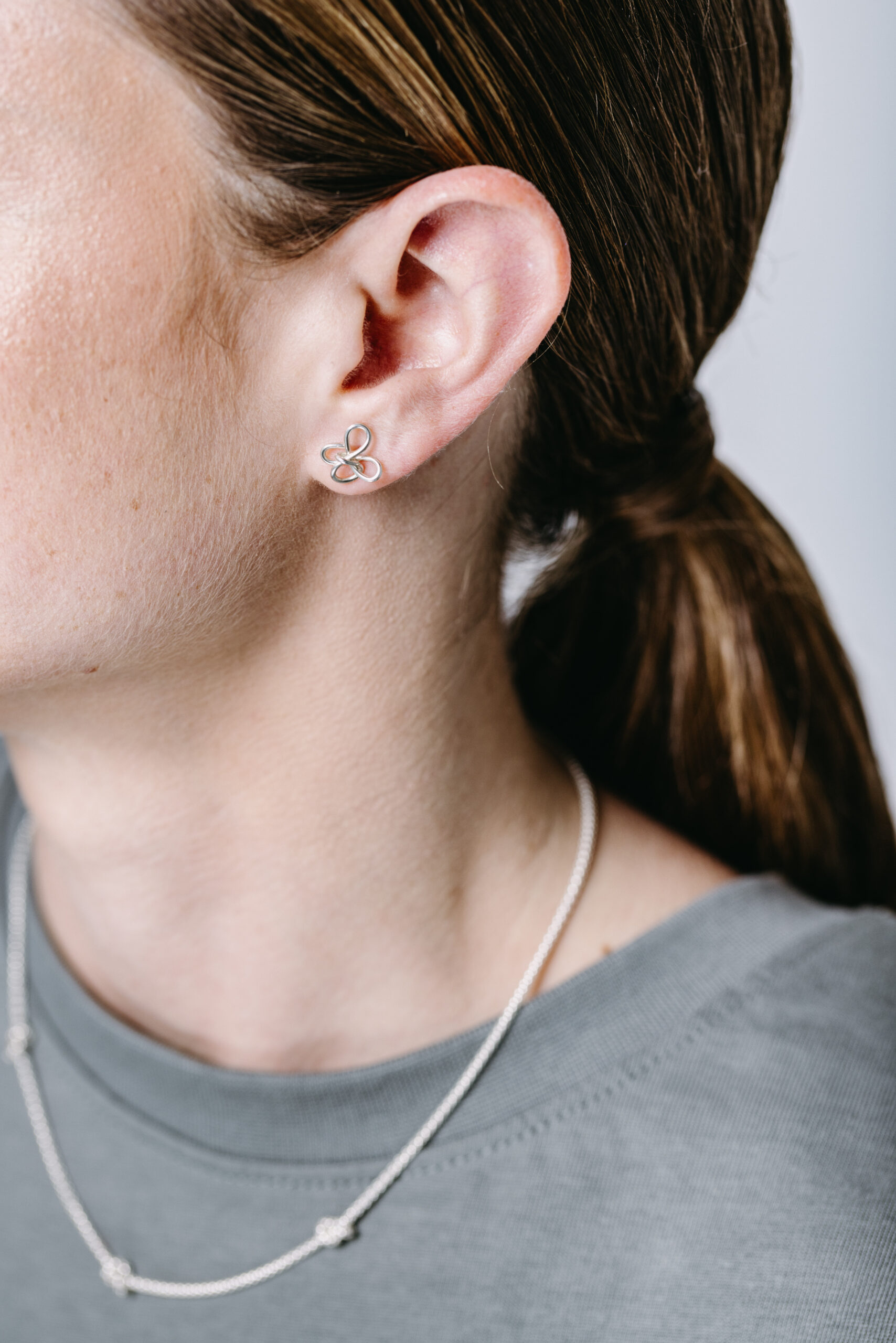 Knot earstuds